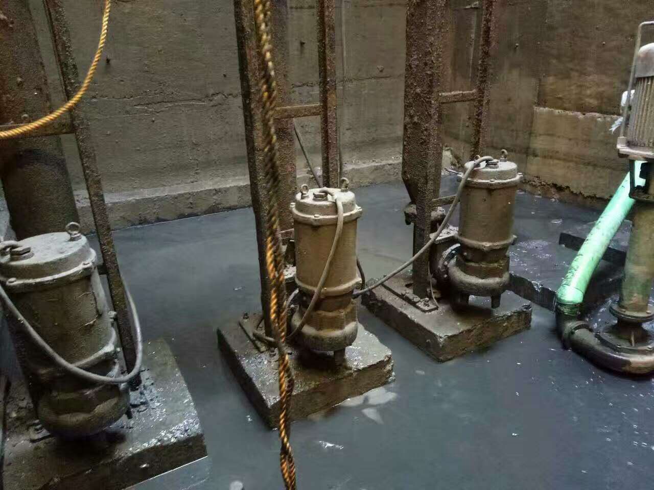 川汇污水池清理